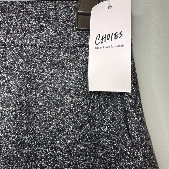 Elegant Gray Women's Skirt - Picture 2 of 7